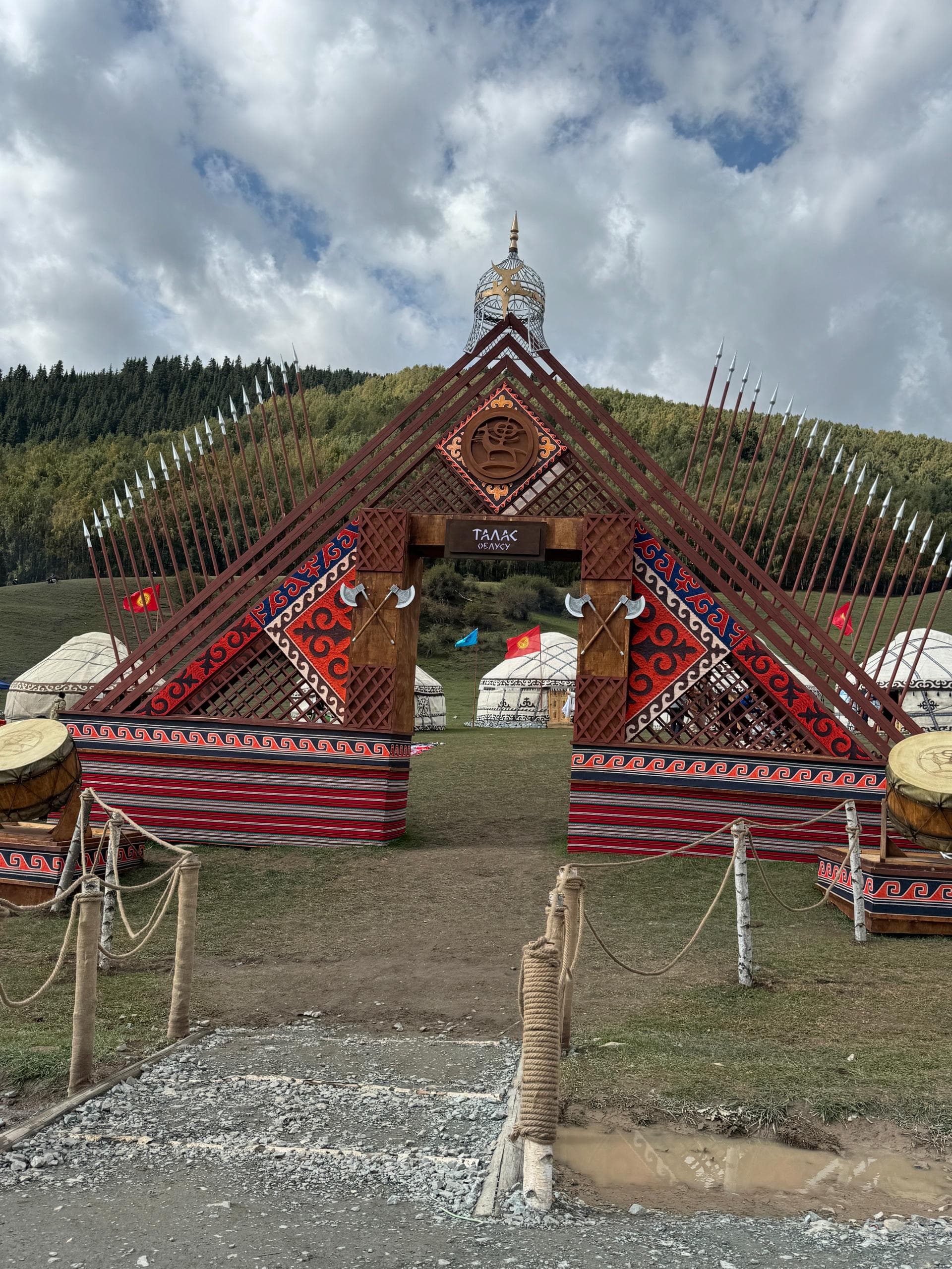 Кырчында кыргыз элинин бай маданий мурасы жана көчмөндөрдүн салт-санаасы дүйнөгө таанытылды — 2