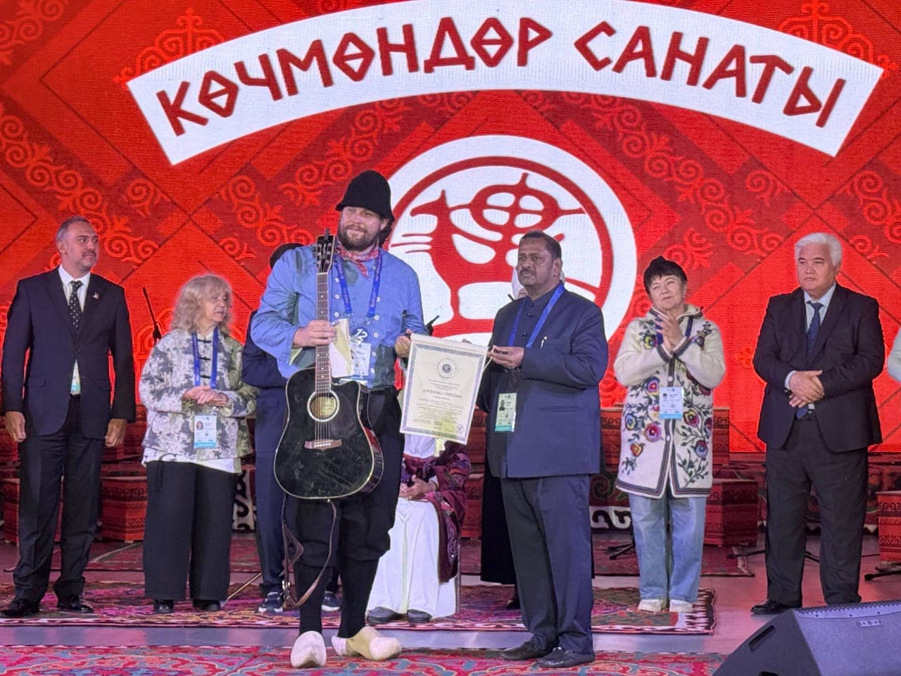 «КӨЧМӨНДӨР САНАТЫ» ЭЛ АРАЛЫК САЛТТУУ МУЗЫКА ФЕСТИВАЛЫНЫН ЖЕҢҮҮЧҮЛӨРҮ СЫЙЛАНДЫ — 3