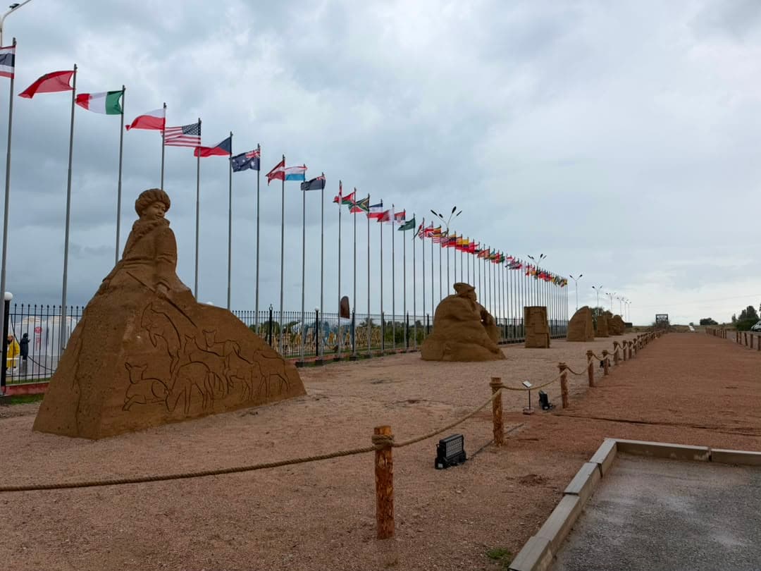 КУМДАН ЖАРАЛГАН «МУУН»: СКУЛЬПТОР АЛМАЗ ЖАМГЫРЧИЕВ ӨЗГӨЧӨ ӨНӨР ТУУРАЛУУ — 2